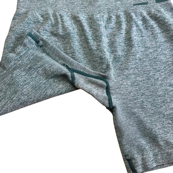 New Balance Green Biker Shorts Size Medium - Picture 4 of 9